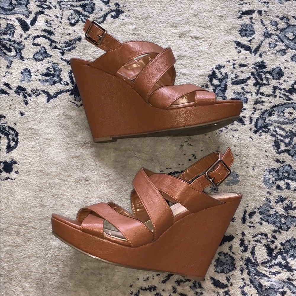 •Jessica Simpson• Tan Wedges - size 9